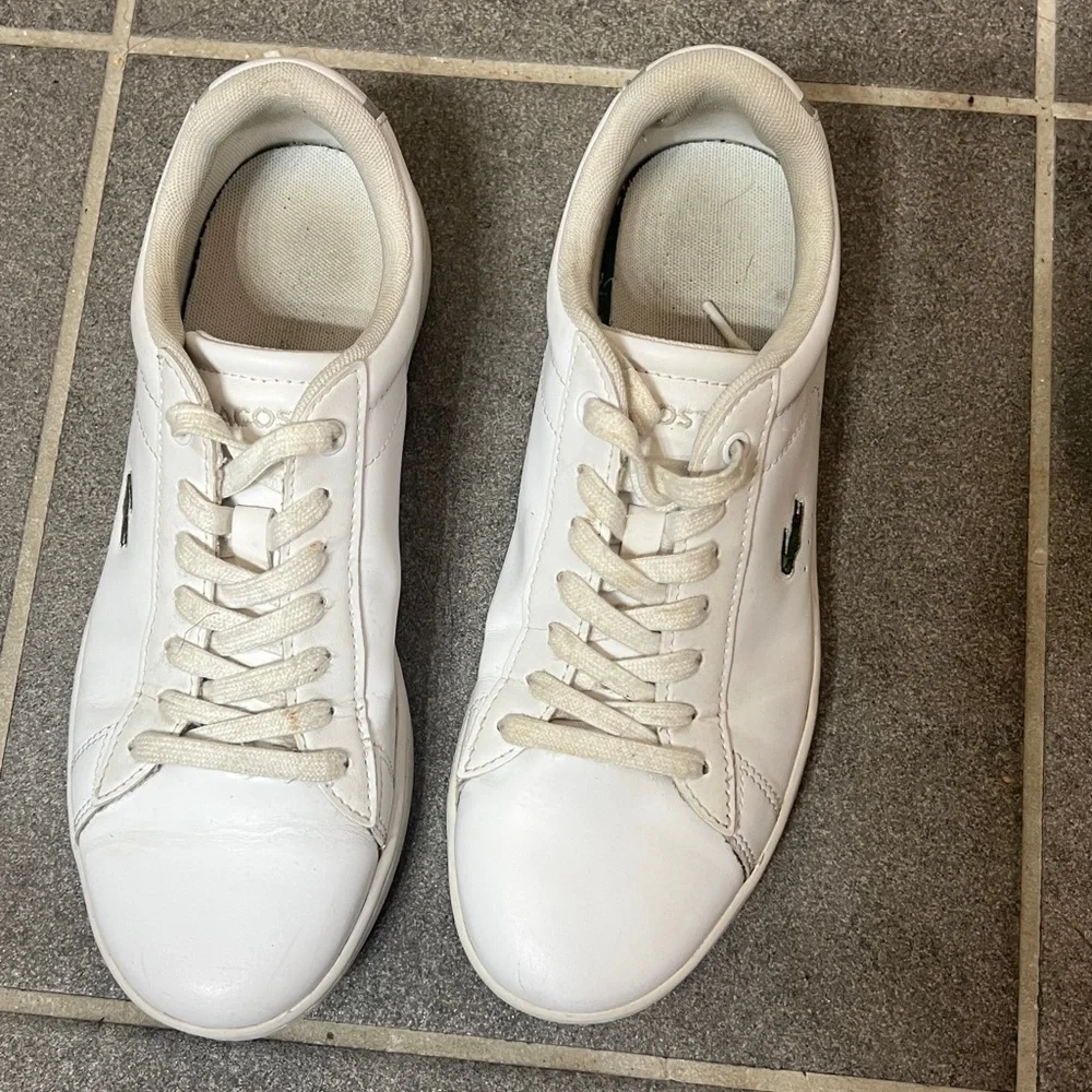 Lacoste Carnaby Set Leather Sneakers women’s Sz 7.5 summer coastal walking chic